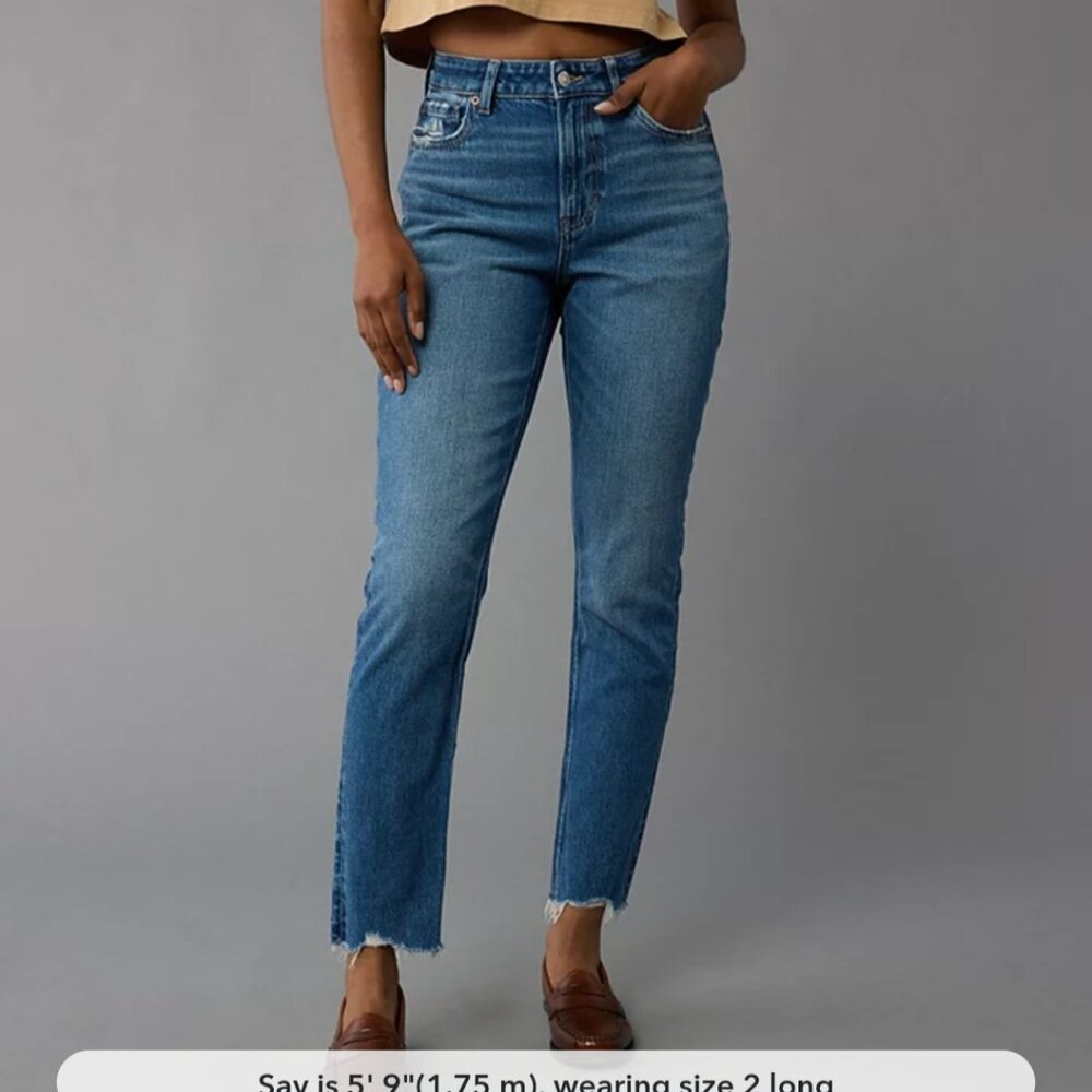 NEW -AE Strigid Mom Jean -Deep Sea Blue, Size 4 Short